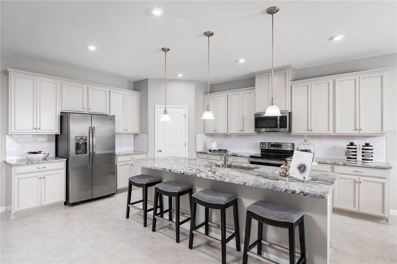 11102 NELLIE CROSSING CIRCLE, Clermont, FL 34711