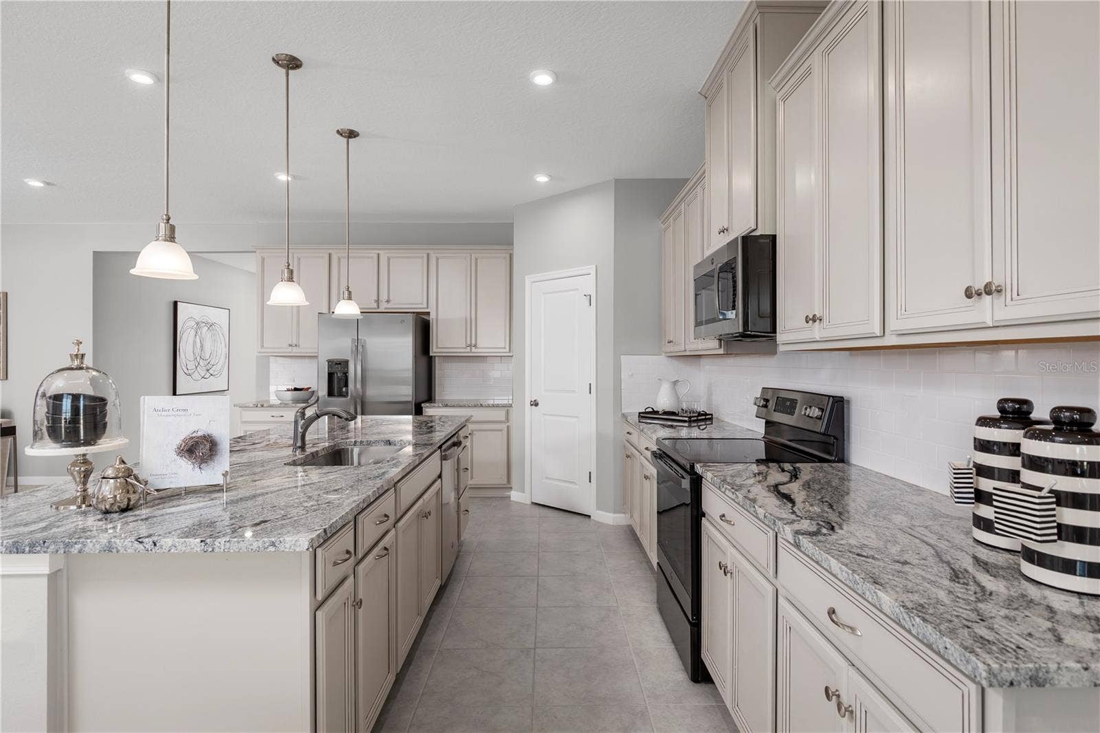 11126 NELLIE CROSSING CIRCLE, Clermont, FL 34711