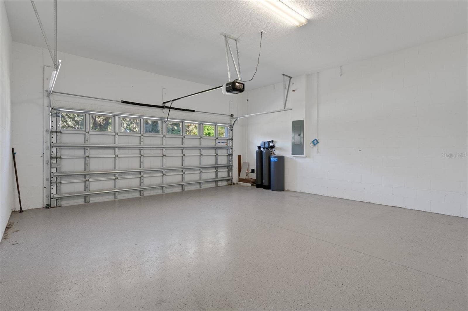 19410 FOREST GARDEN COURT, Brooksville, FL 34601 19410 FOREST GARDEN COURT, Brooksville, FL 34601