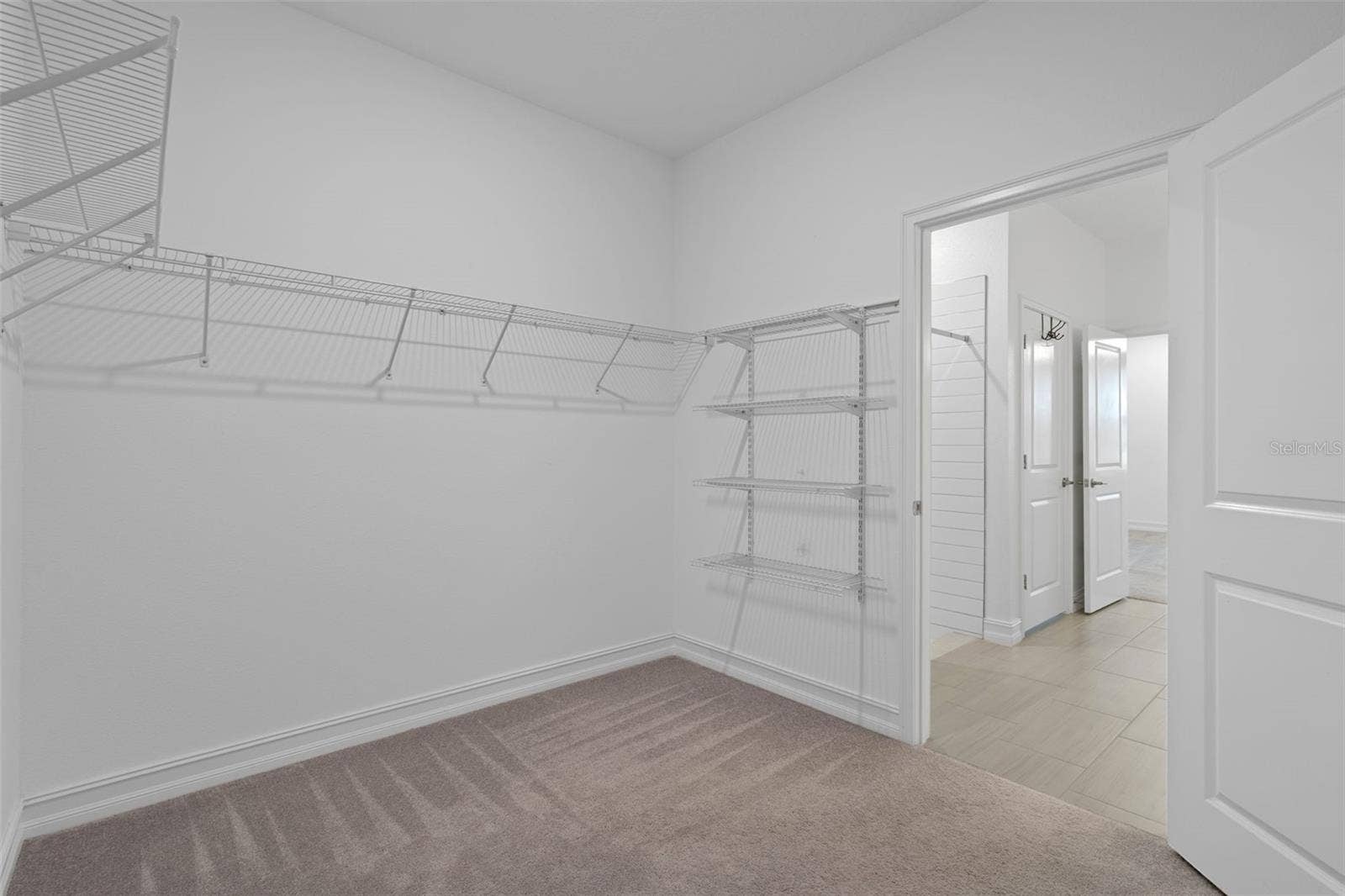 19410 FOREST GARDEN COURT, Brooksville, FL 34601 19410 FOREST GARDEN COURT, Brooksville, FL 34601