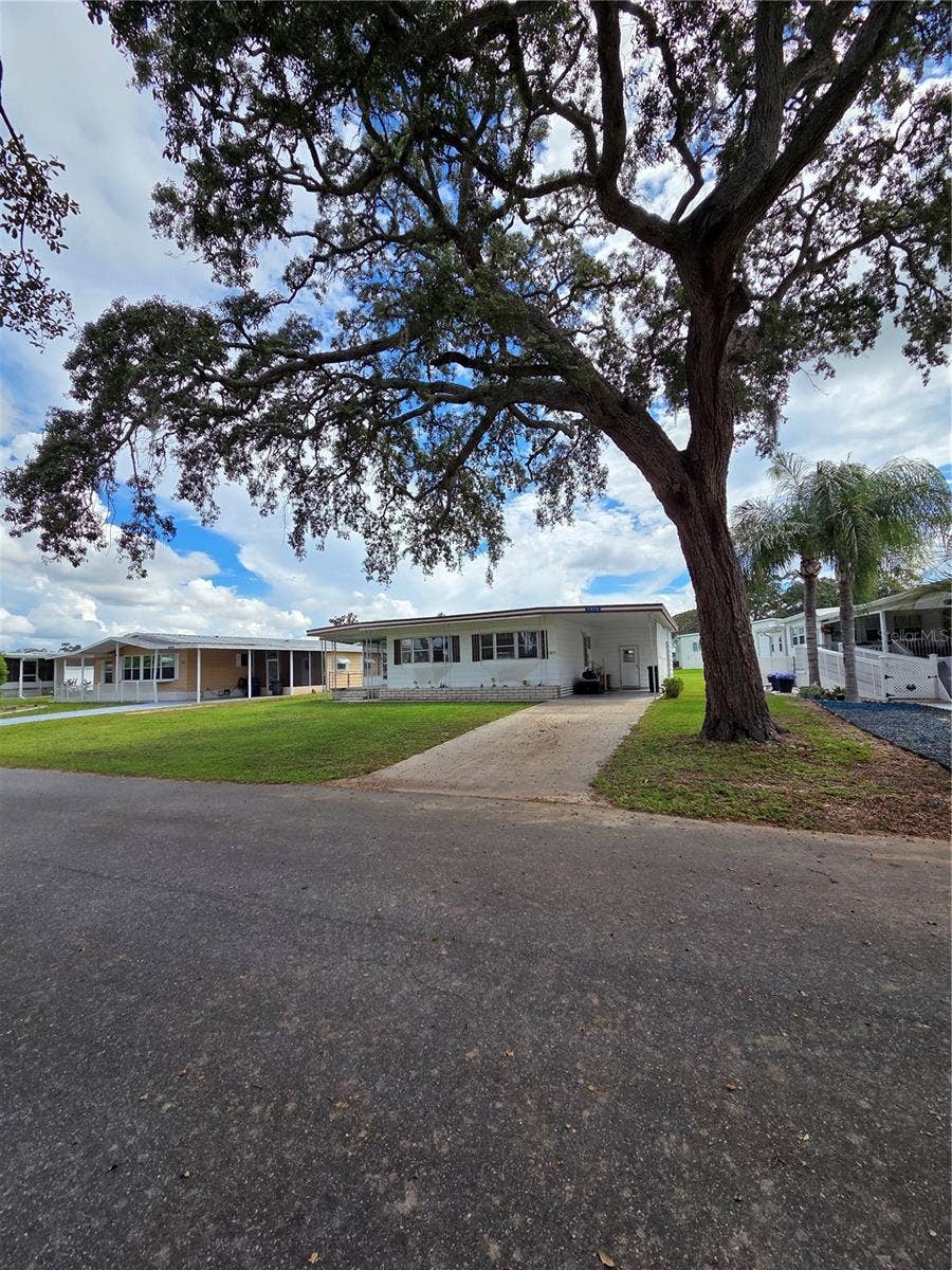 7478 WESTERN CIRCLE DRIVE, Brooksville, FL 34613 7478 WESTERN CIRCLE DRIVE, Brooksville, FL 34613