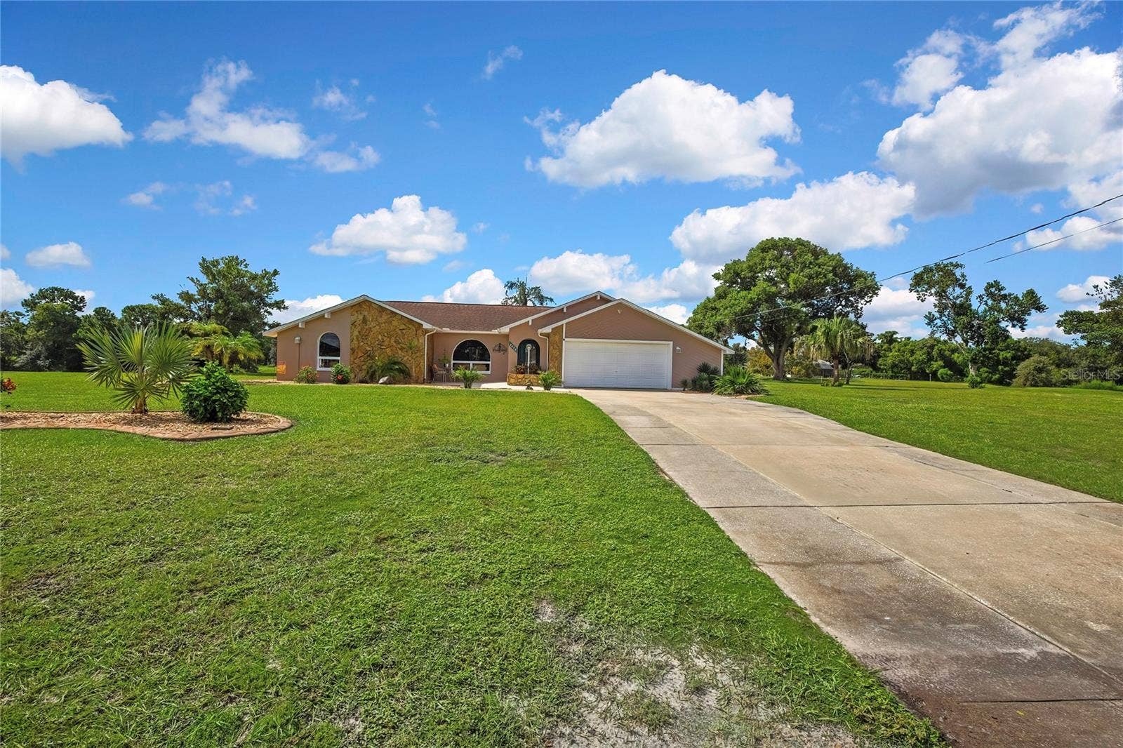 8098 SHORECREST COURT, Spring Hill, FL 34606 8098 SHORECREST COURT, Spring Hill, FL 34606