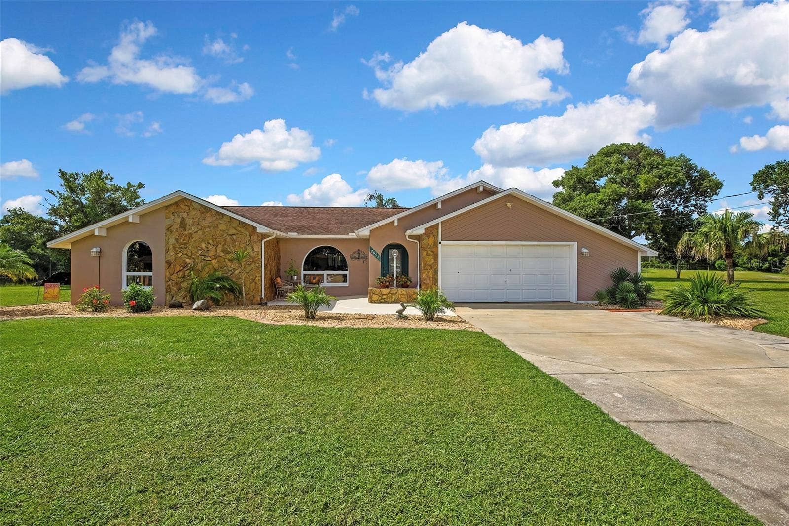 8098 SHORECREST COURT, Spring Hill, FL 34606 8098 SHORECREST COURT, Spring Hill, FL 34606