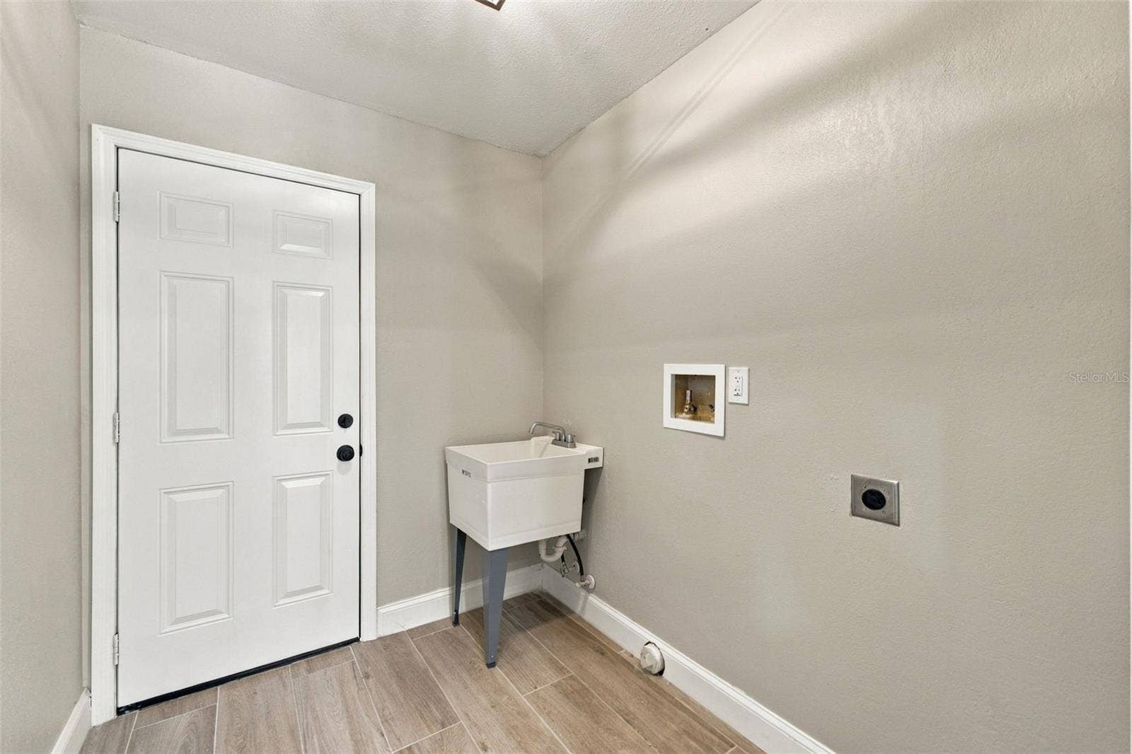 11365 RIDDLE DRIVE, Spring Hill, FL 34609 11365 RIDDLE DRIVE, Spring Hill, FL 34609