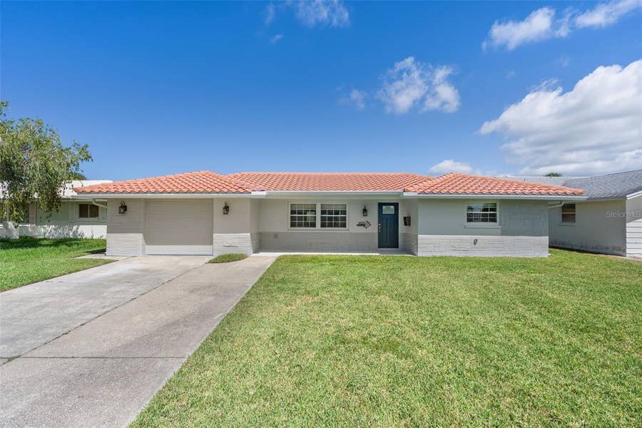 Property photo for 4105 TOPSAIL DRIVE, New Port Richey, FL