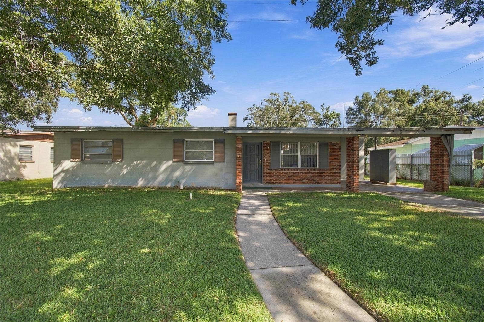 2607 WESTHIGH AVENUE, Tampa, FL 33614 Living Room