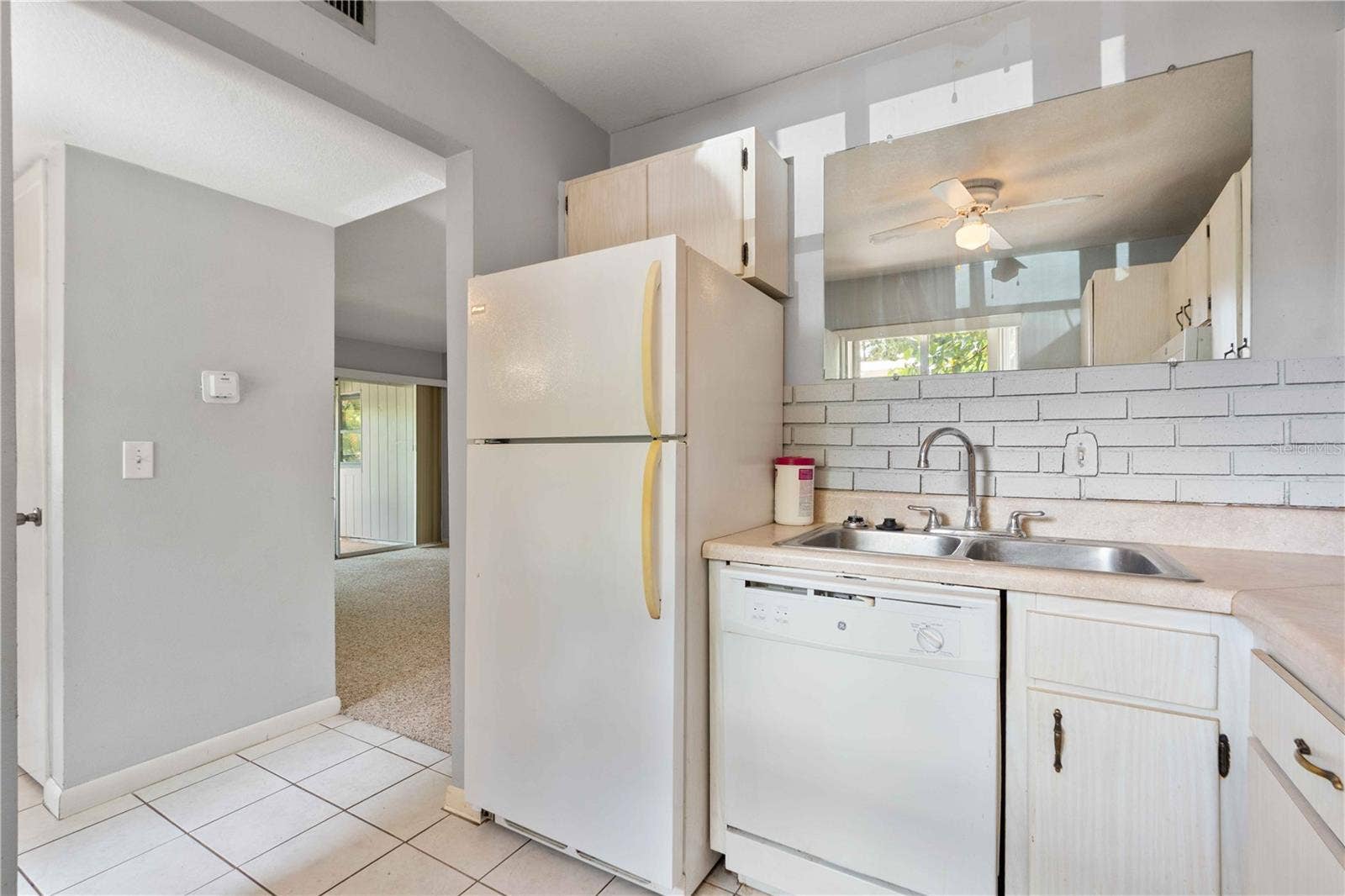 10455 CARROLLBROOK COURT, #114, Tampa, FL 33618