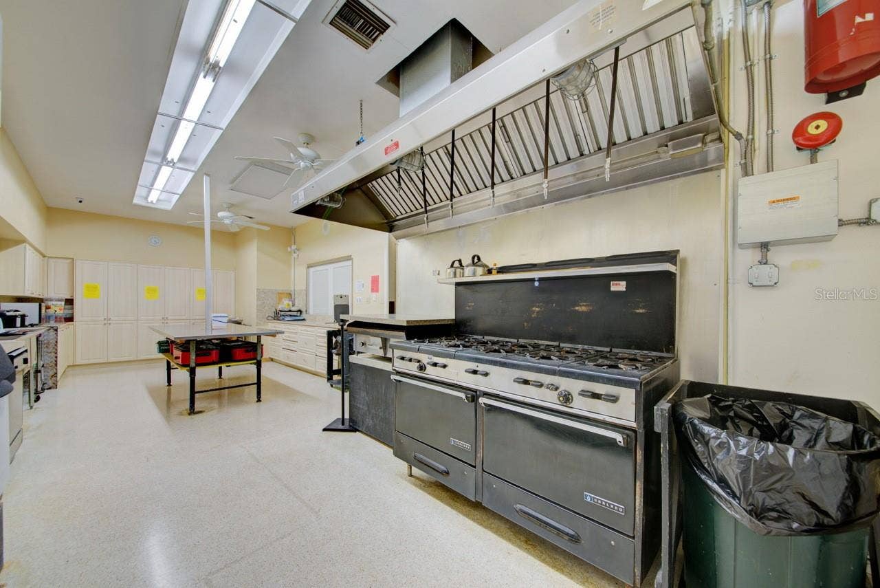 76 LIBERTY WAY, #5, Palm Harbor, FL 34684 club kitchen