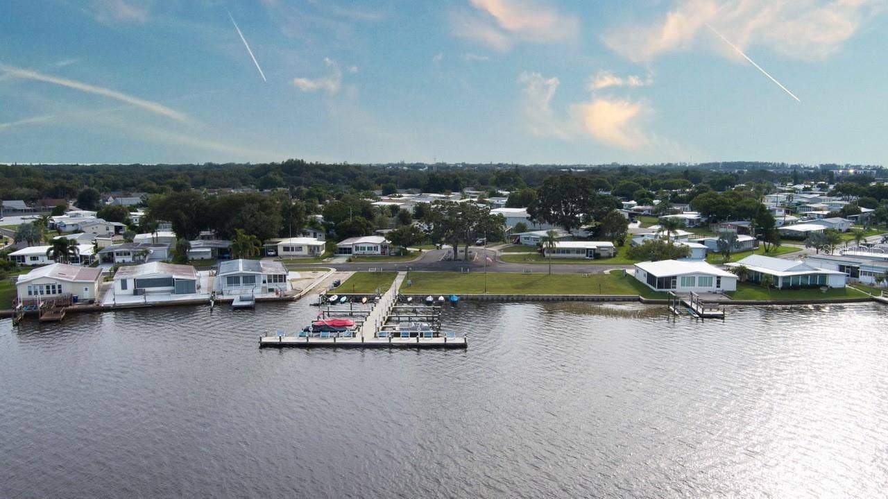 76 LIBERTY WAY, #5, Palm Harbor, FL 34684 Your Florida Home