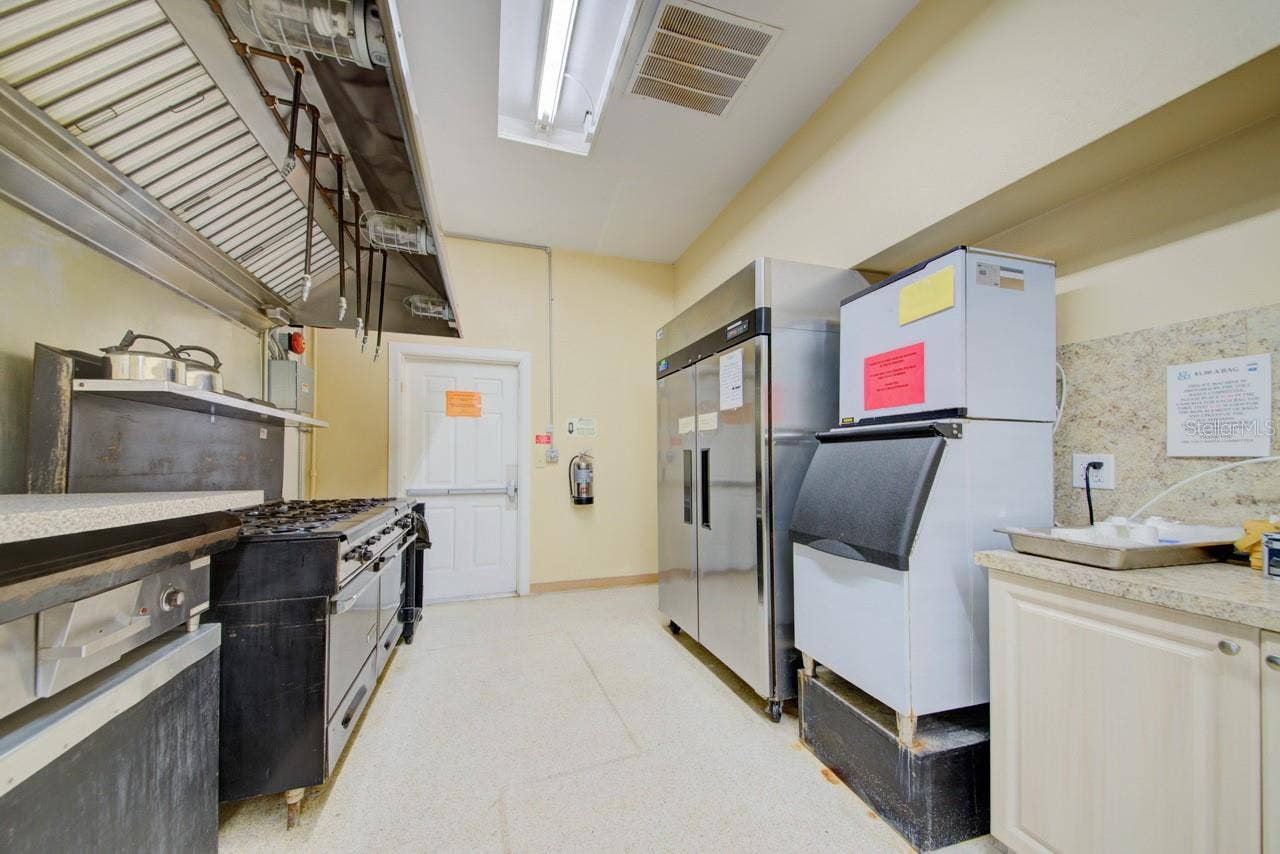 76 LIBERTY WAY, #5, Palm Harbor, FL 34684 club kitchen