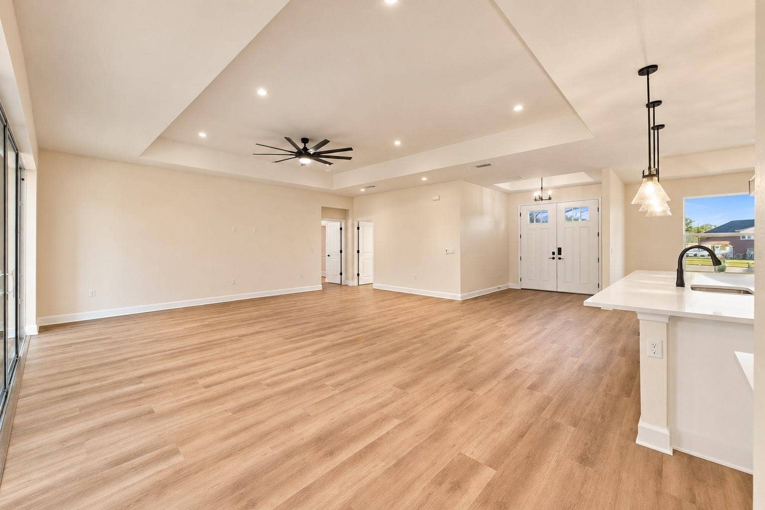12014 SAPPHIRE DRIVE, Spring Hill, FL 34609 huge family room