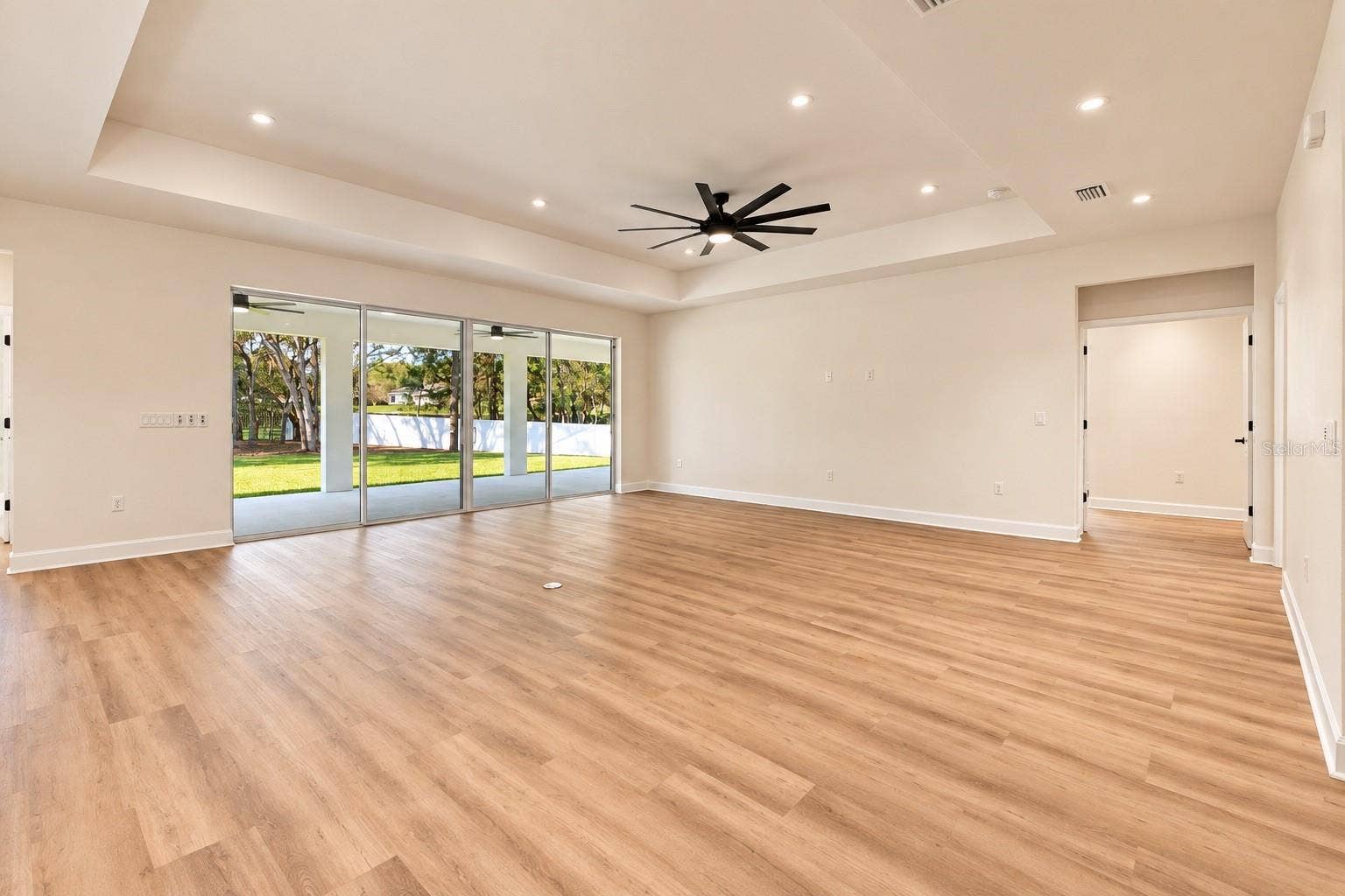 12014 SAPPHIRE DRIVE, Spring Hill, FL 34609 huge family room