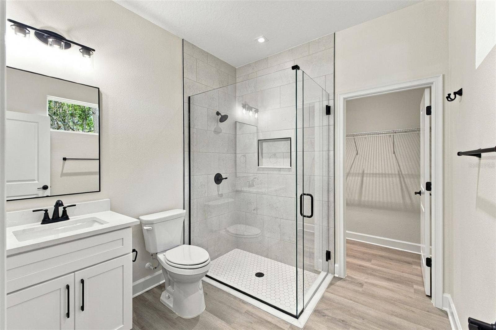 12014 SAPPHIRE DRIVE, Spring Hill, FL 34609 mini suite bathroom