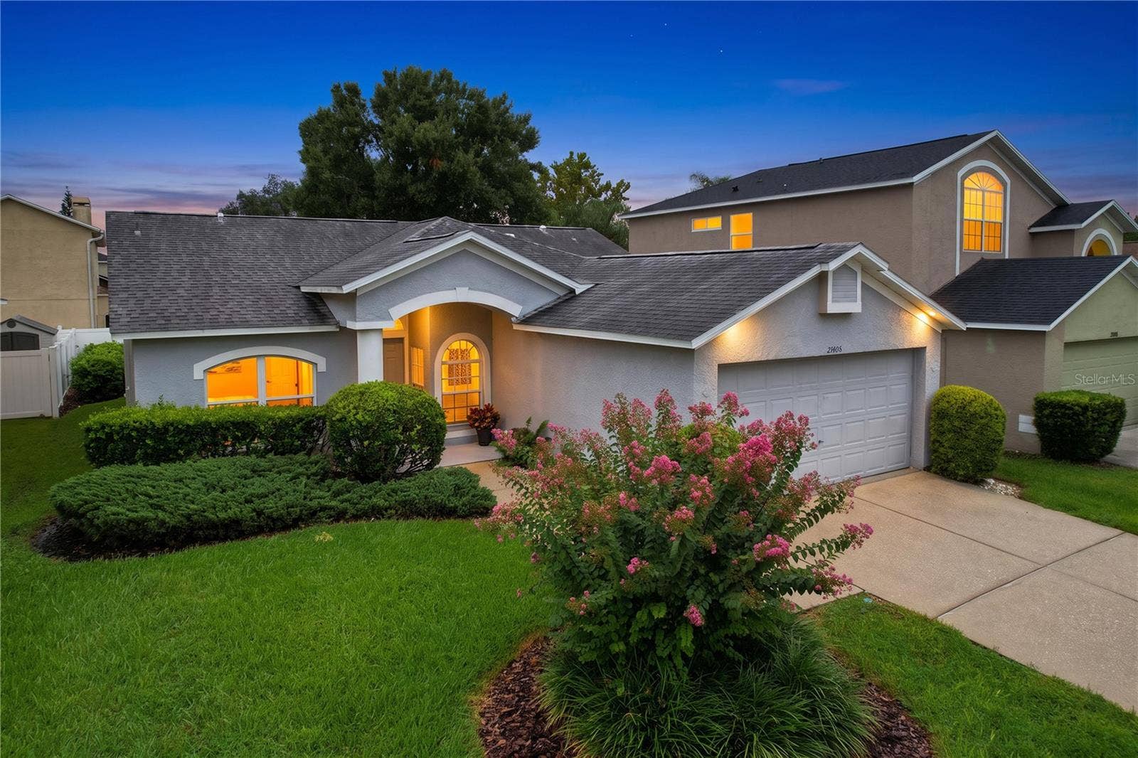 27408 CORAL SPRINGS DRIVE, Wesley Chapel, FL 33544 A lovely house to call home