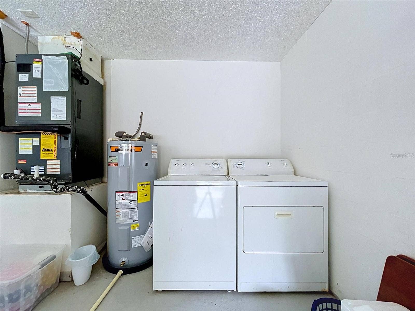 27408 CORAL SPRINGS DRIVE, Wesley Chapel, FL 33544 Laundry in the garage