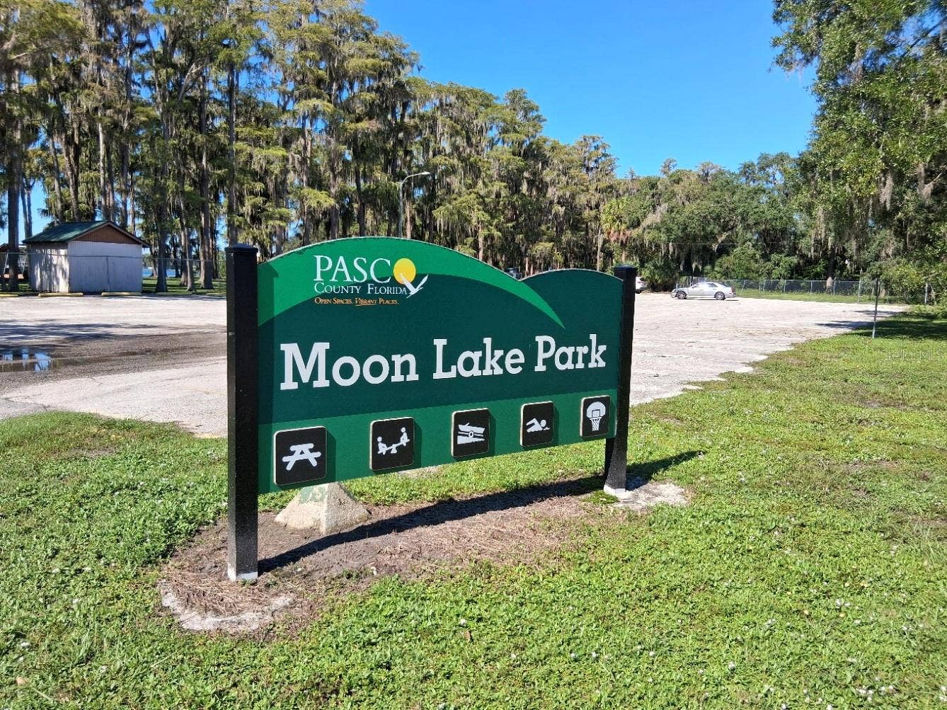 10052 LAKE DRIVE, New Port Richey, FL 34654 Entrance to Moon Lake Park