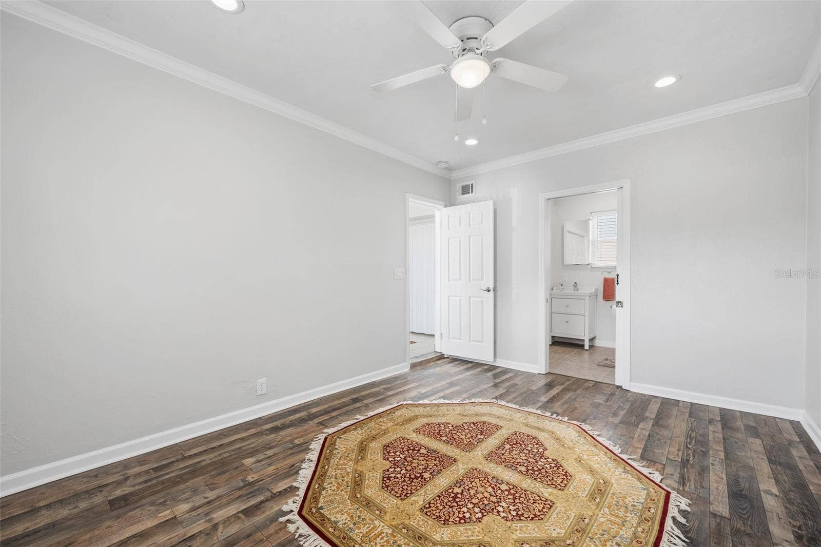 2001 N OLEANDER AVENUE, Daytona Beach, FL 32118 2001 N OLEANDER AVENUE, Daytona Beach, FL 32118