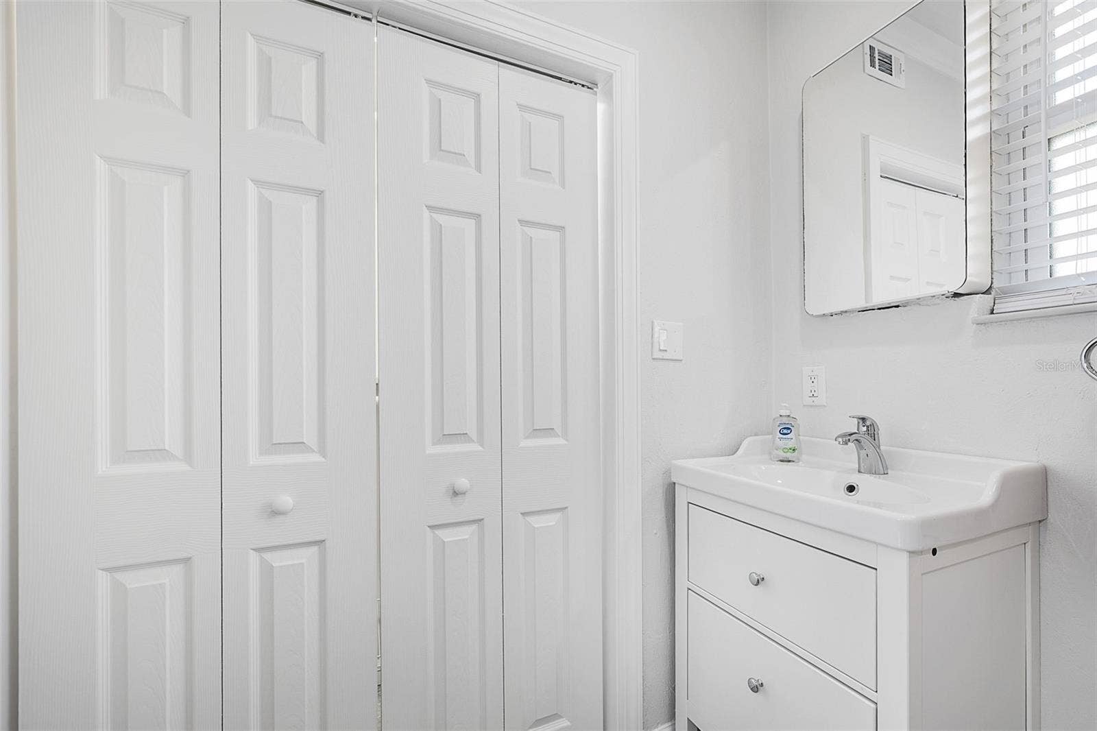 2001 N OLEANDER AVENUE, Daytona Beach, FL 32118 2001 N OLEANDER AVENUE, Daytona Beach, FL 32118