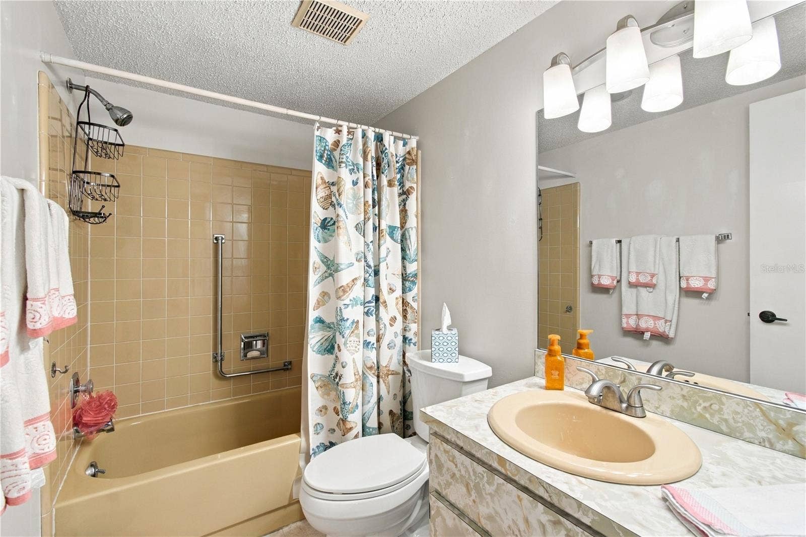 8220 SEVEN OAKS COURT, #5, Port Richey, FL 34668 8220 SEVEN OAKS COURT, #5, Port Richey, FL 34668