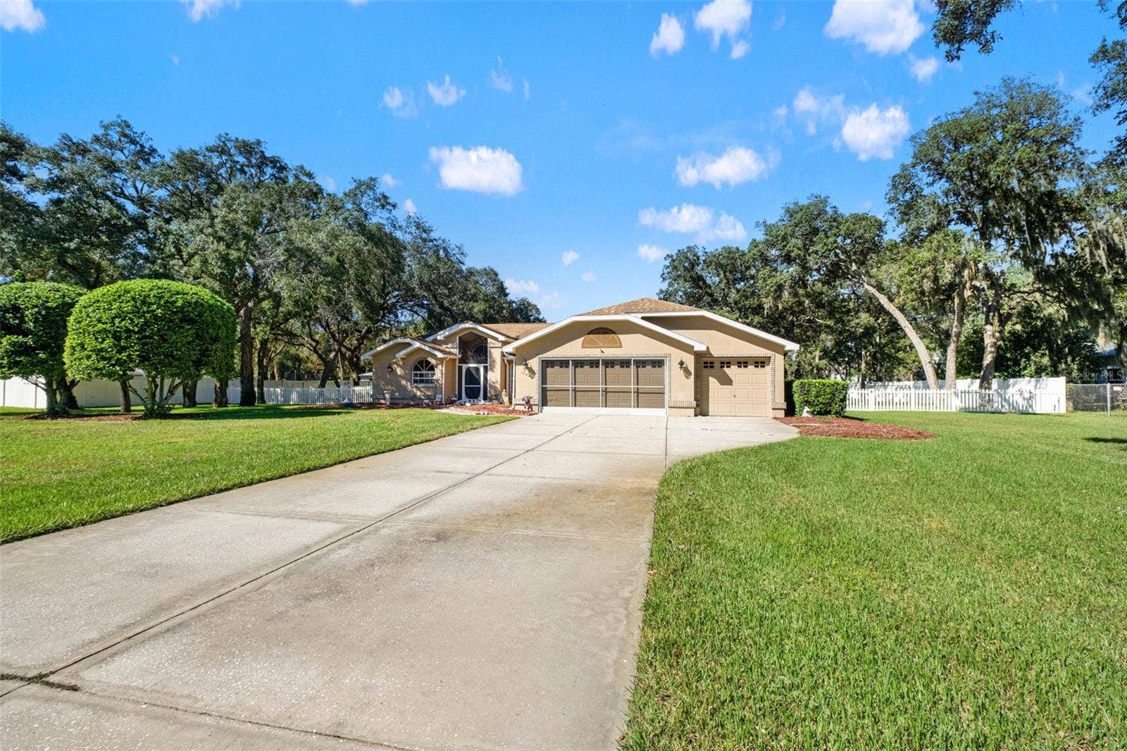 12843 OAK NUT STREET, Hudson, FL 34667