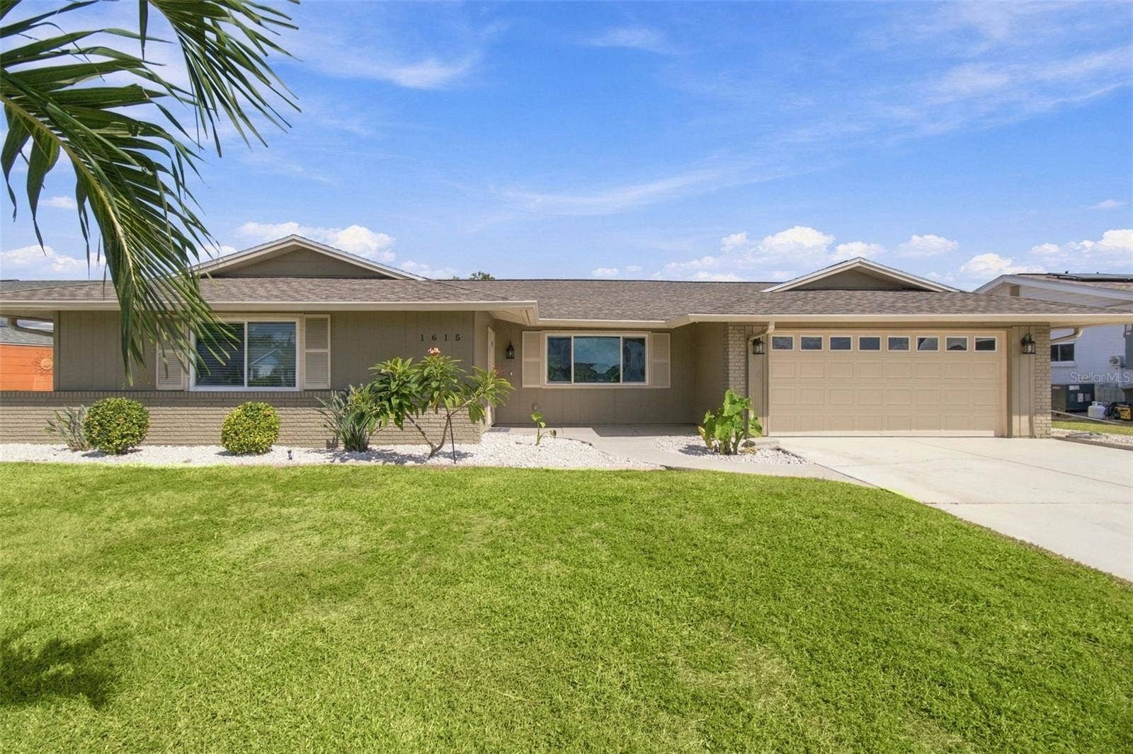 1615 BUNKER HILL DRIVE, Sun City Center, FL 33573 1615 BUNKER HILL DRIVE, Sun City Center, FL 33573