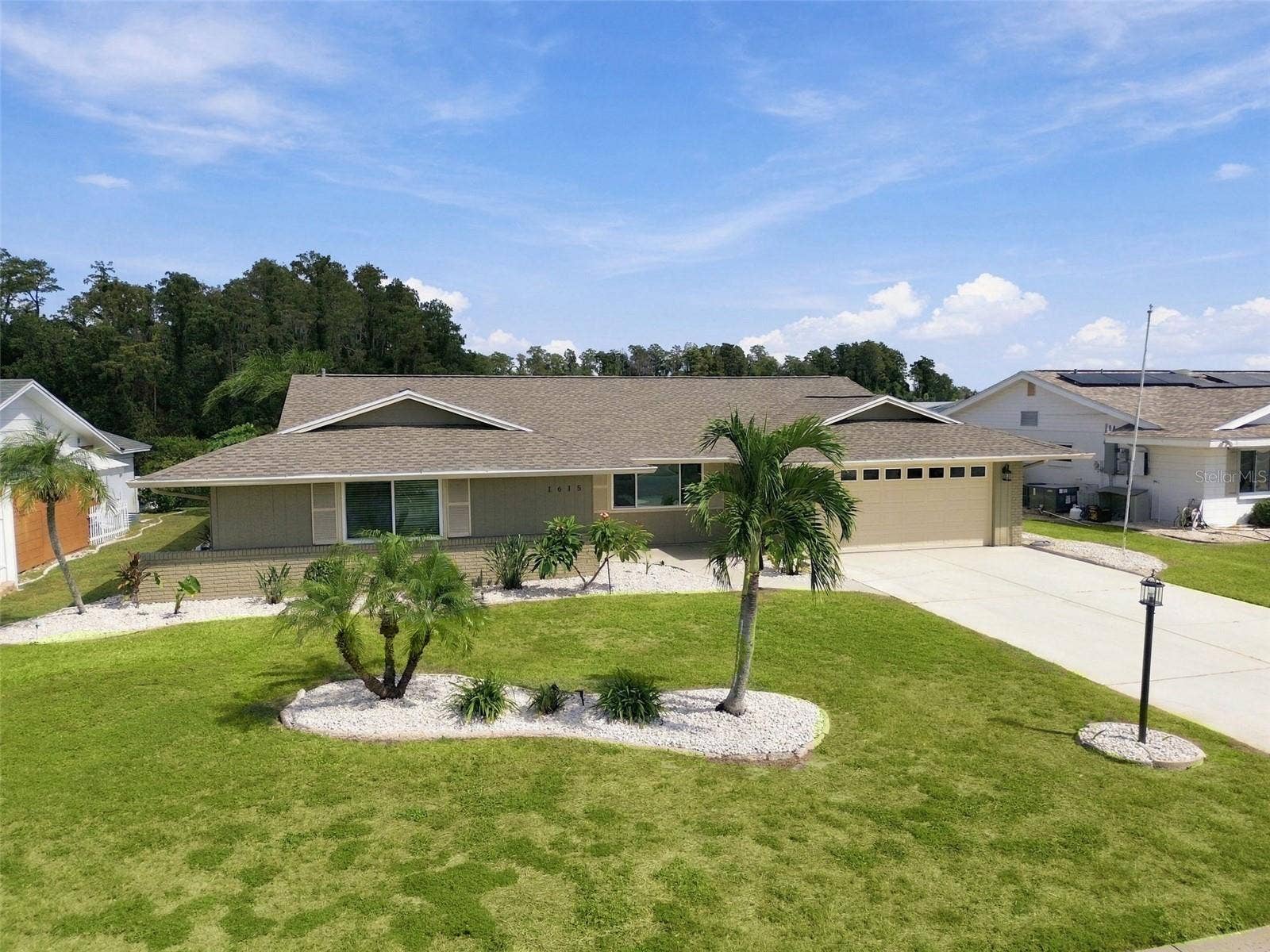1615 BUNKER HILL DRIVE, Sun City Center, FL 33573 1615 BUNKER HILL DRIVE, Sun City Center, FL 33573