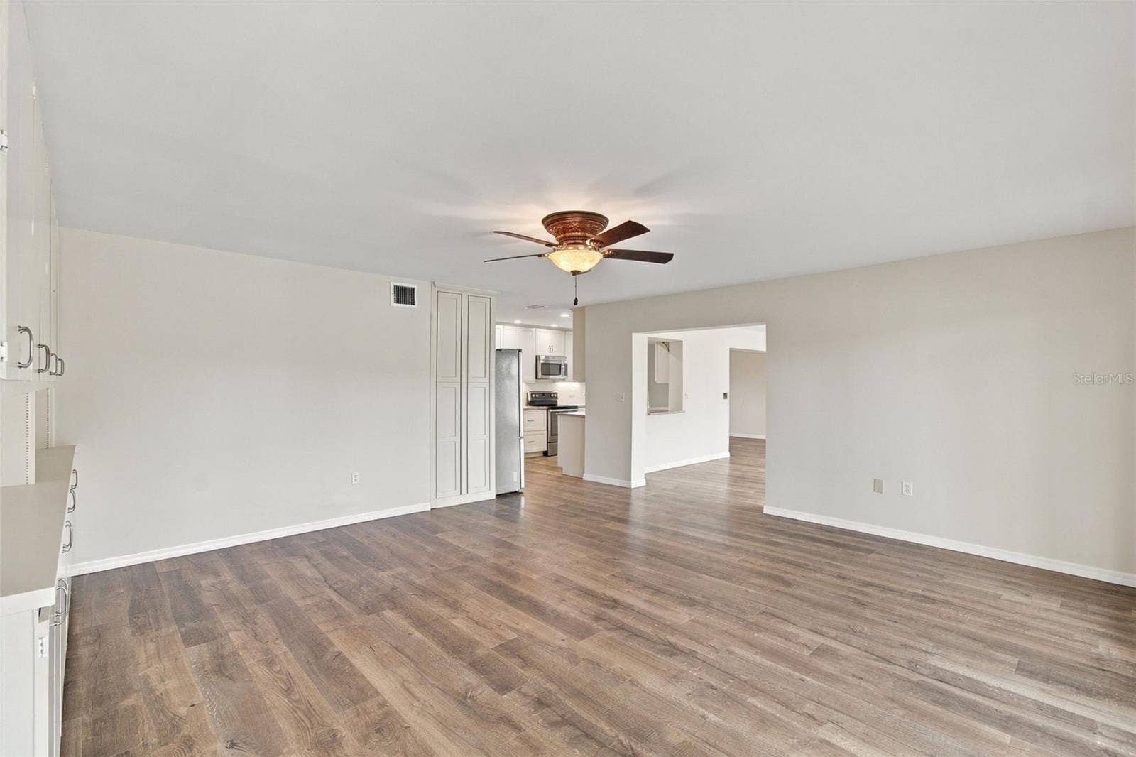 1615 BUNKER HILL DRIVE, Sun City Center, FL 33573 Dining room