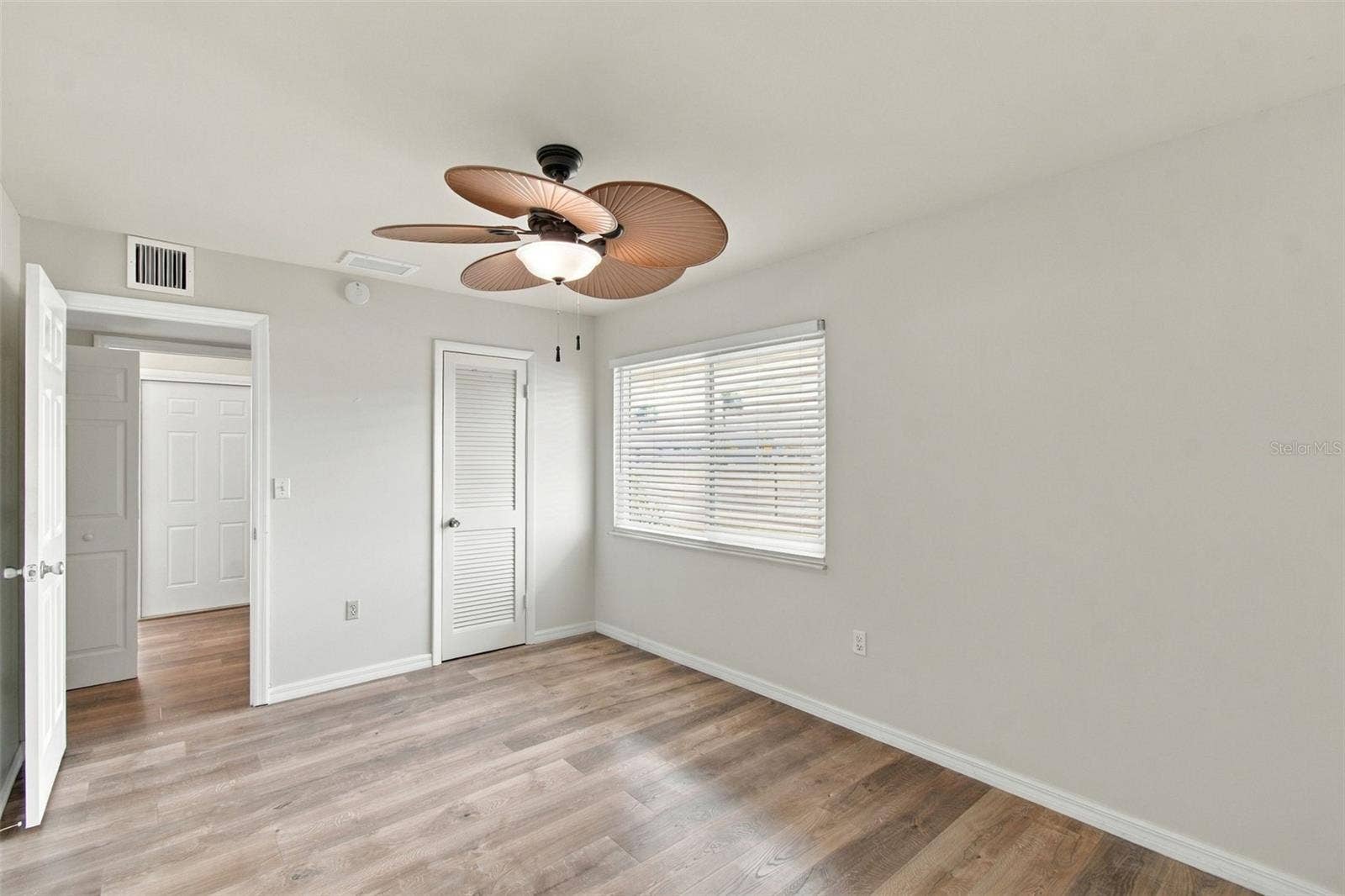 1615 BUNKER HILL DRIVE, Sun City Center, FL 33573 Bedroom 3 with walk in closet