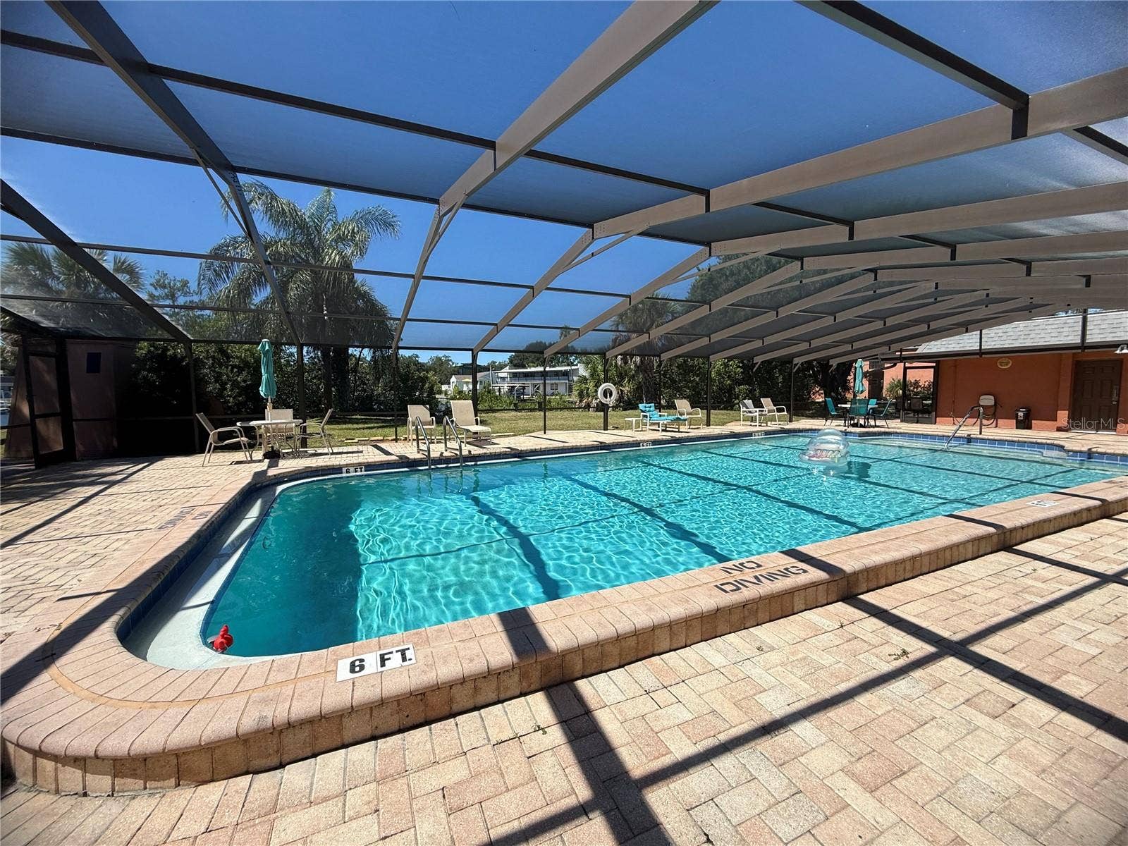 4805 ALT 19, #422, Palm Harbor, FL 34683