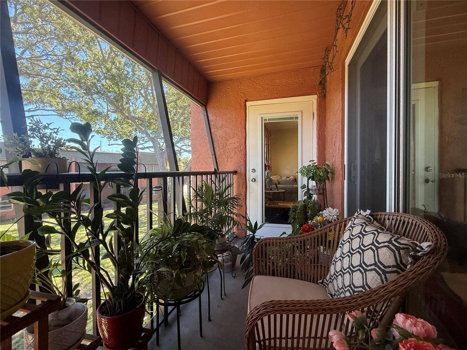 4805 ALT 19, #422, Palm Harbor, FL 34683
