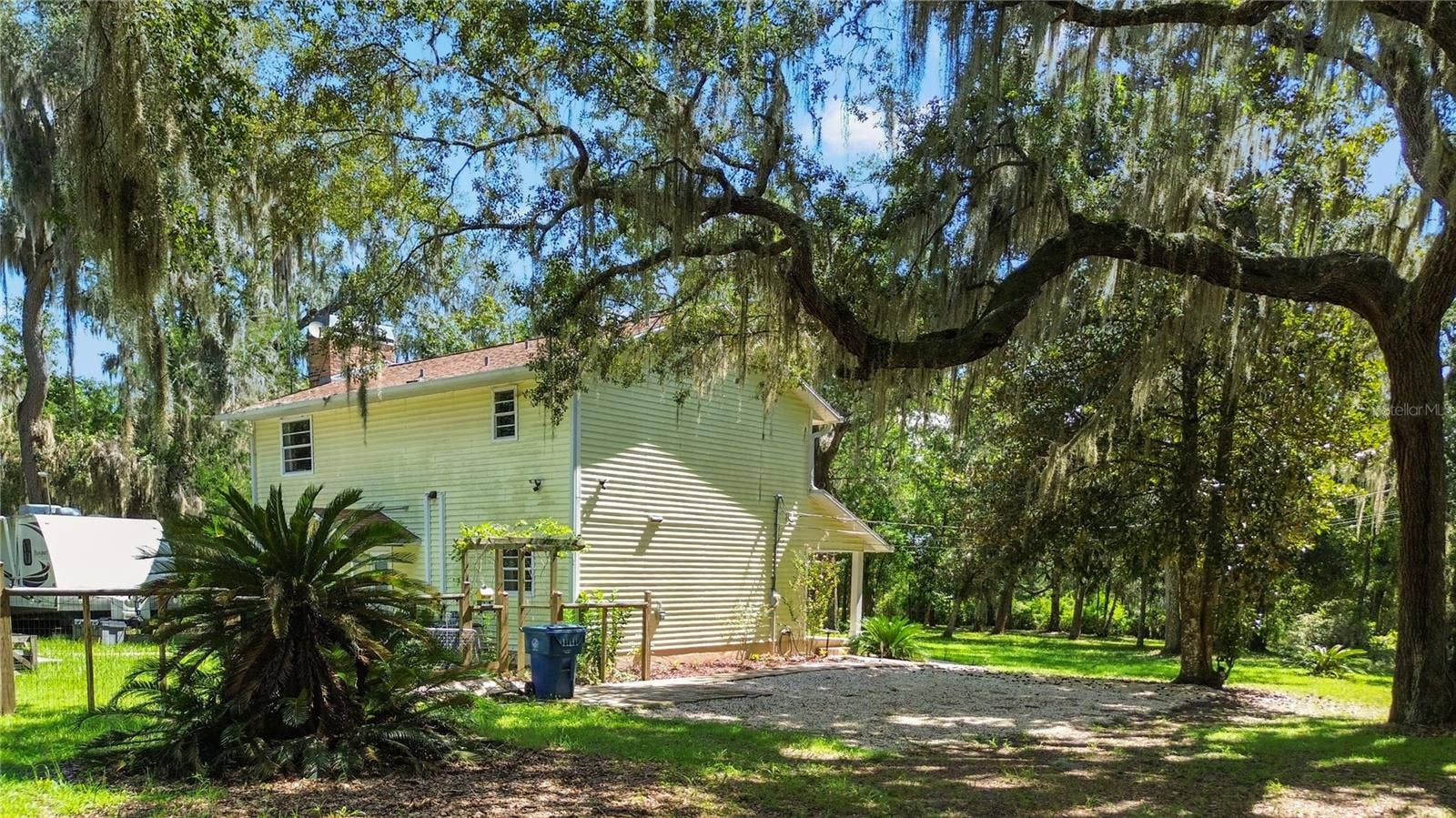 5225 GRIFFIN ROAD, Brooksville, FL 34601 5225 GRIFFIN ROAD, Brooksville, FL 34601