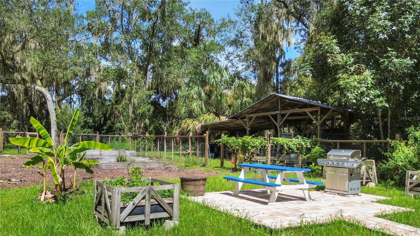 5225 GRIFFIN ROAD, Brooksville, FL 34601 5225 GRIFFIN ROAD, Brooksville, FL 34601