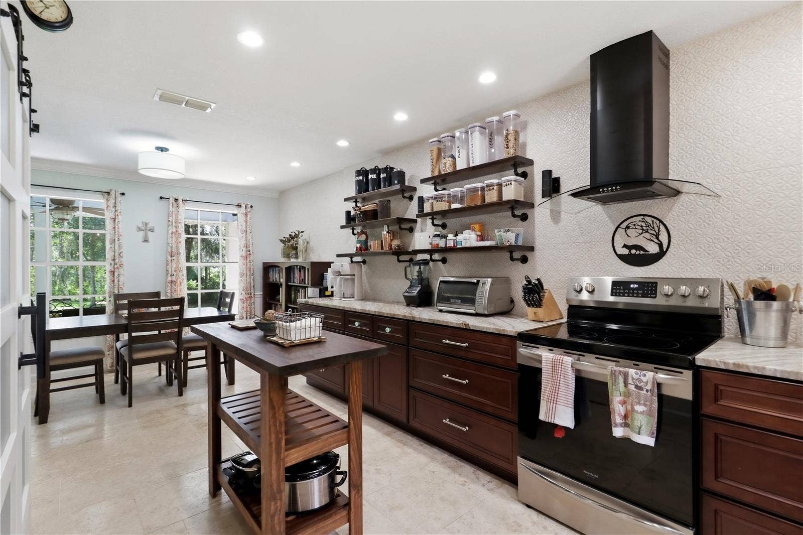 5225 GRIFFIN ROAD, Brooksville, FL 34601 5225 GRIFFIN ROAD, Brooksville, FL 34601