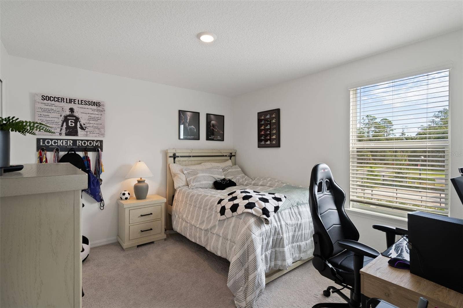 6582 PORCH LIGHT DRIVE, New Port Richey, FL 34655