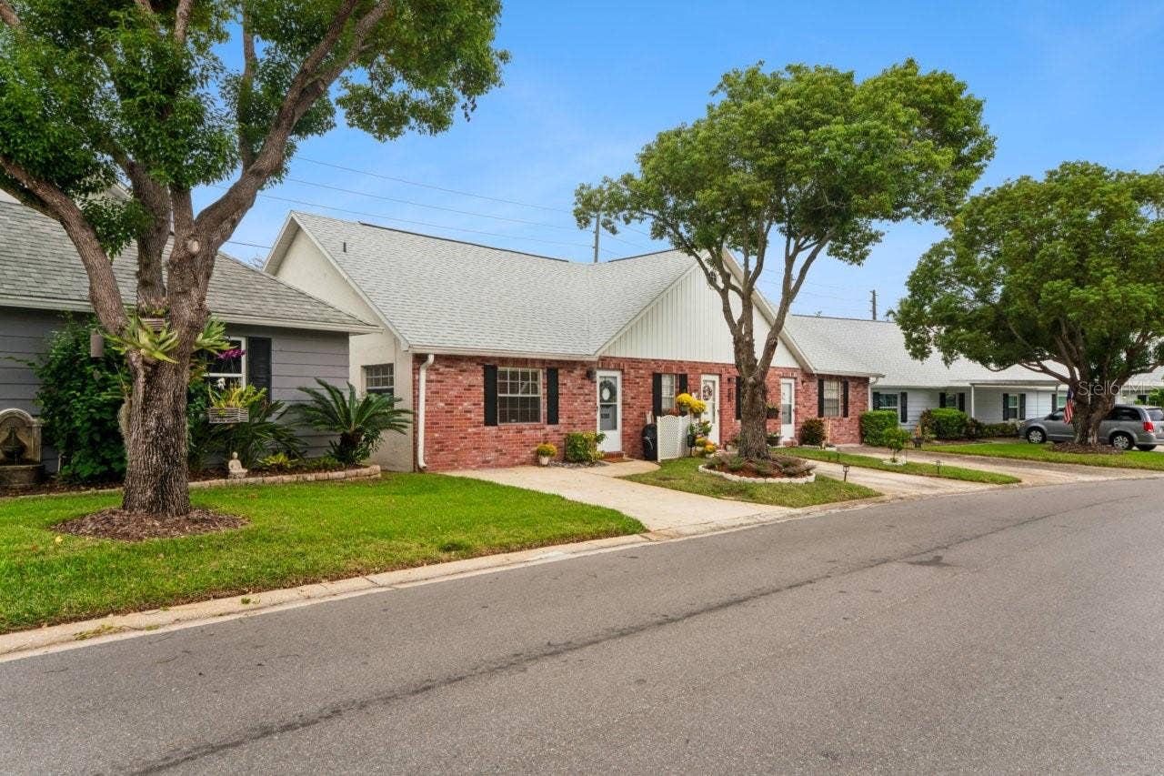 6709 DEVONSHIRE LN, #10A, New Port Richey, FL 34654