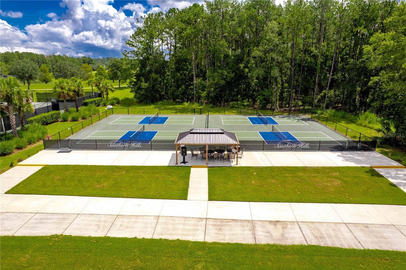 19594 STERLING BLUFF WAY, Brooksville, FL 34601 pickleball courts
