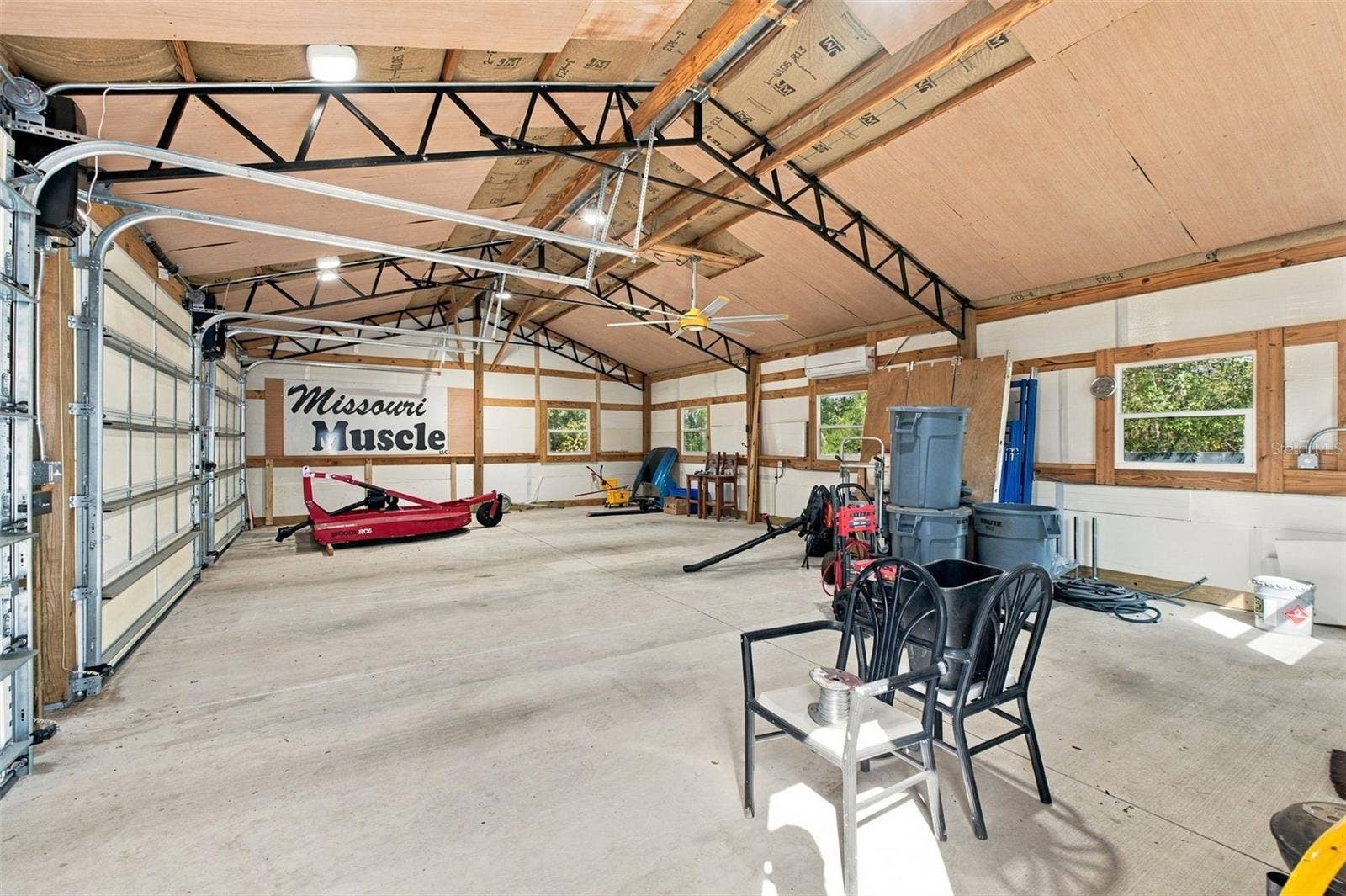 10484 GYPSY AVENUE, Weeki Wachee, FL 34613 DETACHED 3 CAR GARAGE