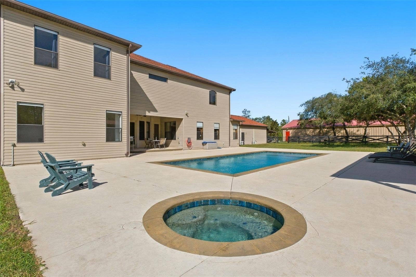 10484 GYPSY AVENUE, Weeki Wachee, FL 34613 POOL AND SPA