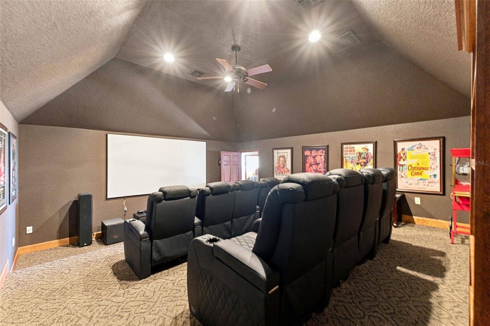 10484 GYPSY AVENUE, Weeki Wachee, FL 34613 HOME THEATER