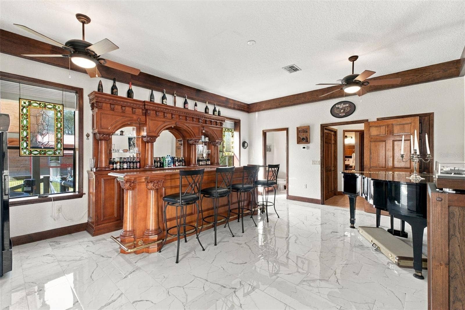 10484 GYPSY AVENUE, Weeki Wachee, FL 34613 BAR/GAMEROOM