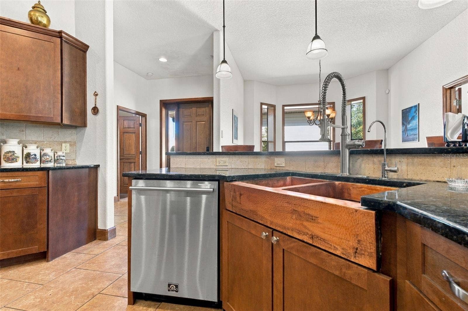 10484 GYPSY AVENUE, Weeki Wachee, FL 34613 COPPER FARMHOUSE SINK