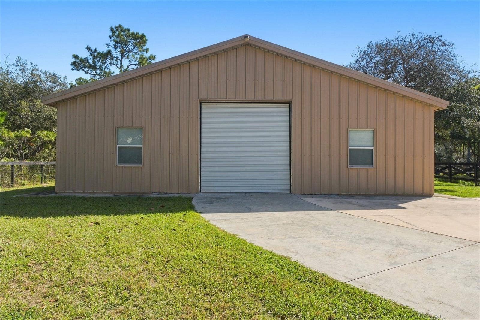 10484 GYPSY AVENUE, Weeki Wachee, FL 34613 40 X 80 DETACHED GARAGE/WORKSHOP