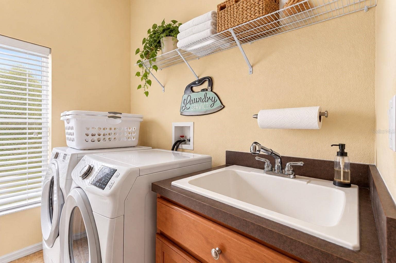 1486 ALAMEDA DRIVE, Spring Hill, FL 34609 Laundry room