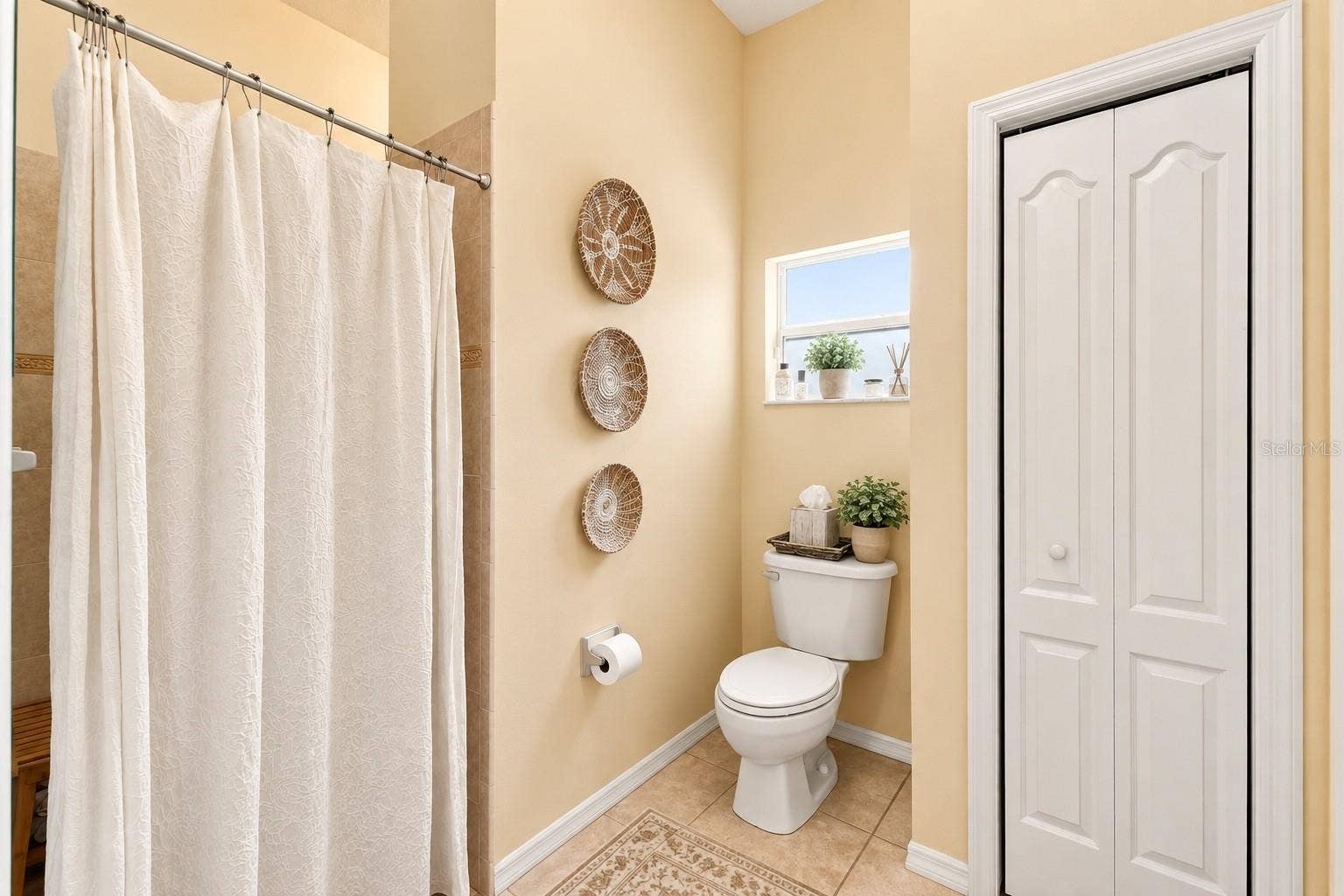1486 ALAMEDA DRIVE, Spring Hill, FL 34609 Primary bathroom