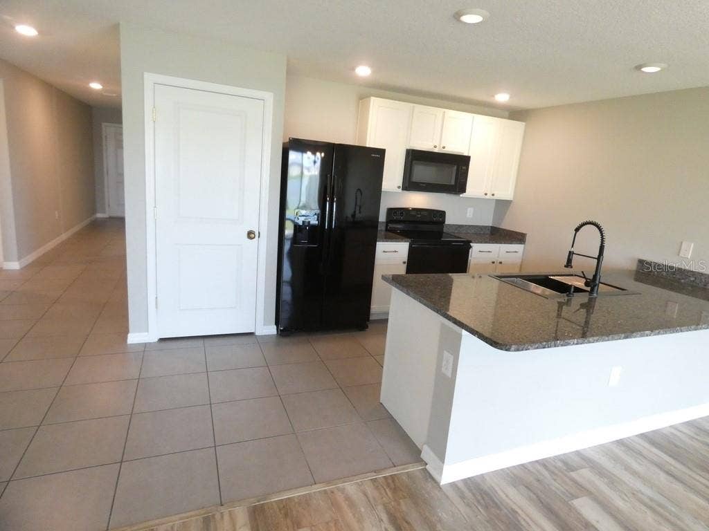 Zephyrhills, FL 33540 Zephyrhills, FL 33540