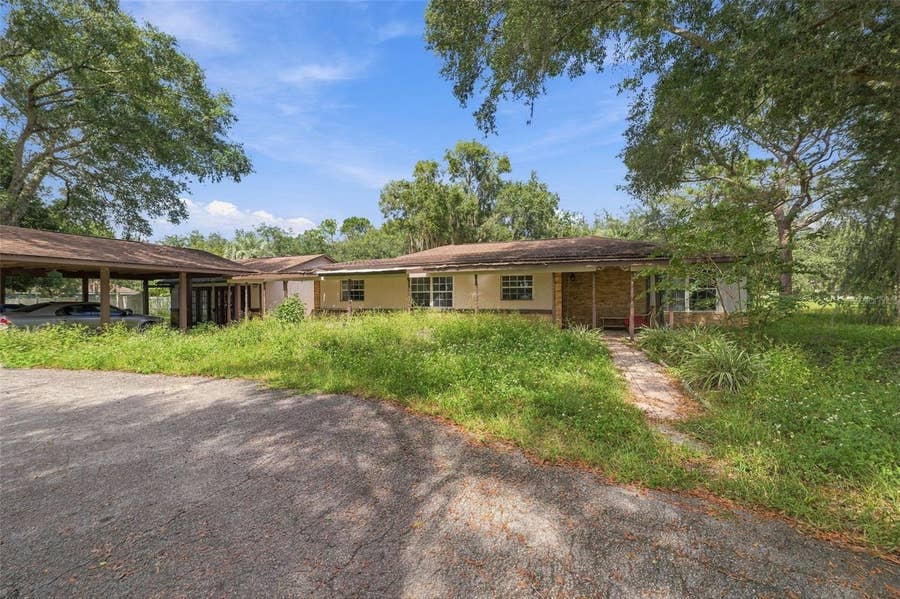 Property photo for 15499 OAKCREST CIRCLE, Brooksville, FL