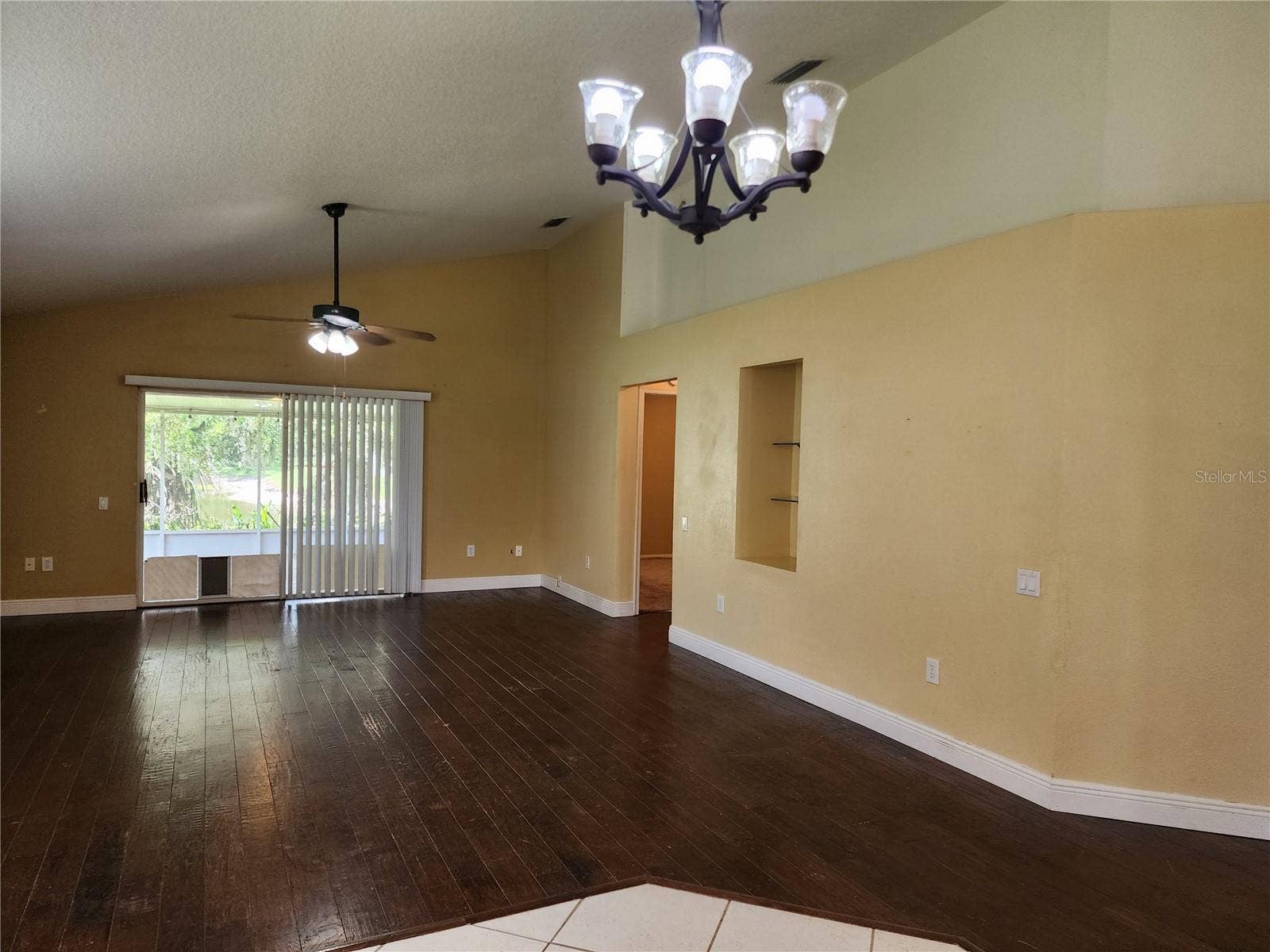 30702 IVERSON DRIVE, Wesley Chapel, FL 33543 Living Room
