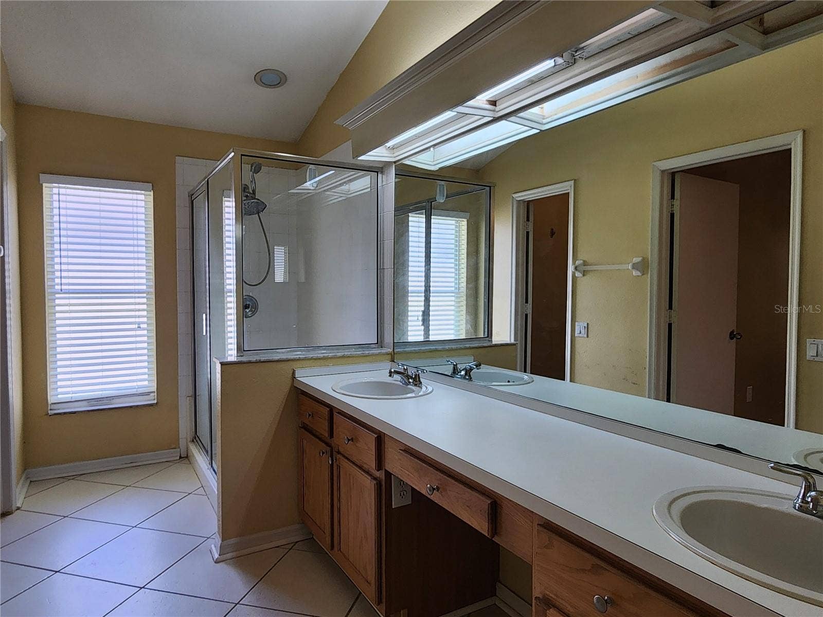30702 IVERSON DRIVE, Wesley Chapel, FL 33543 Primary Bathroom