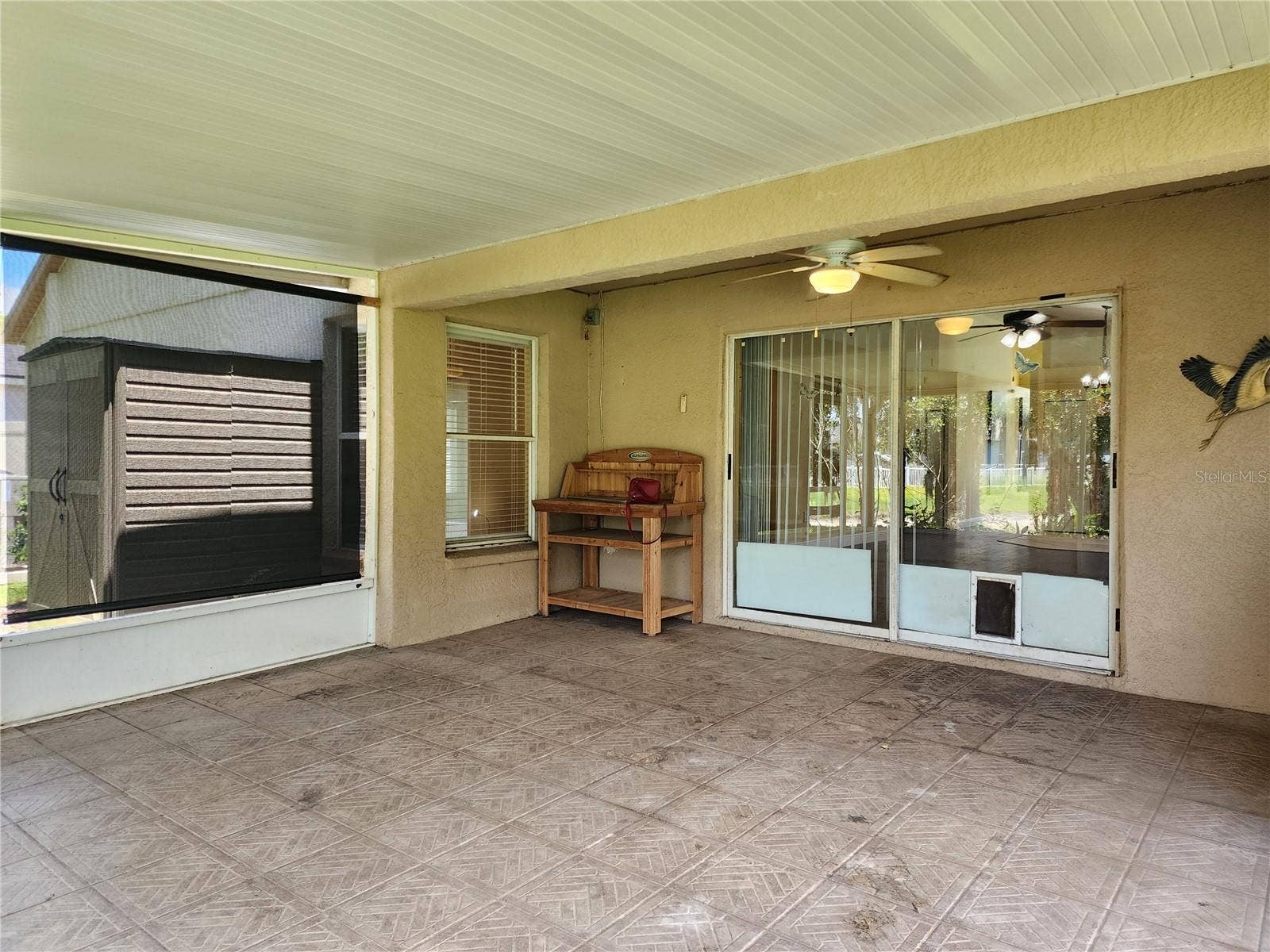 30702 IVERSON DRIVE, Wesley Chapel, FL 33543 Screened Room