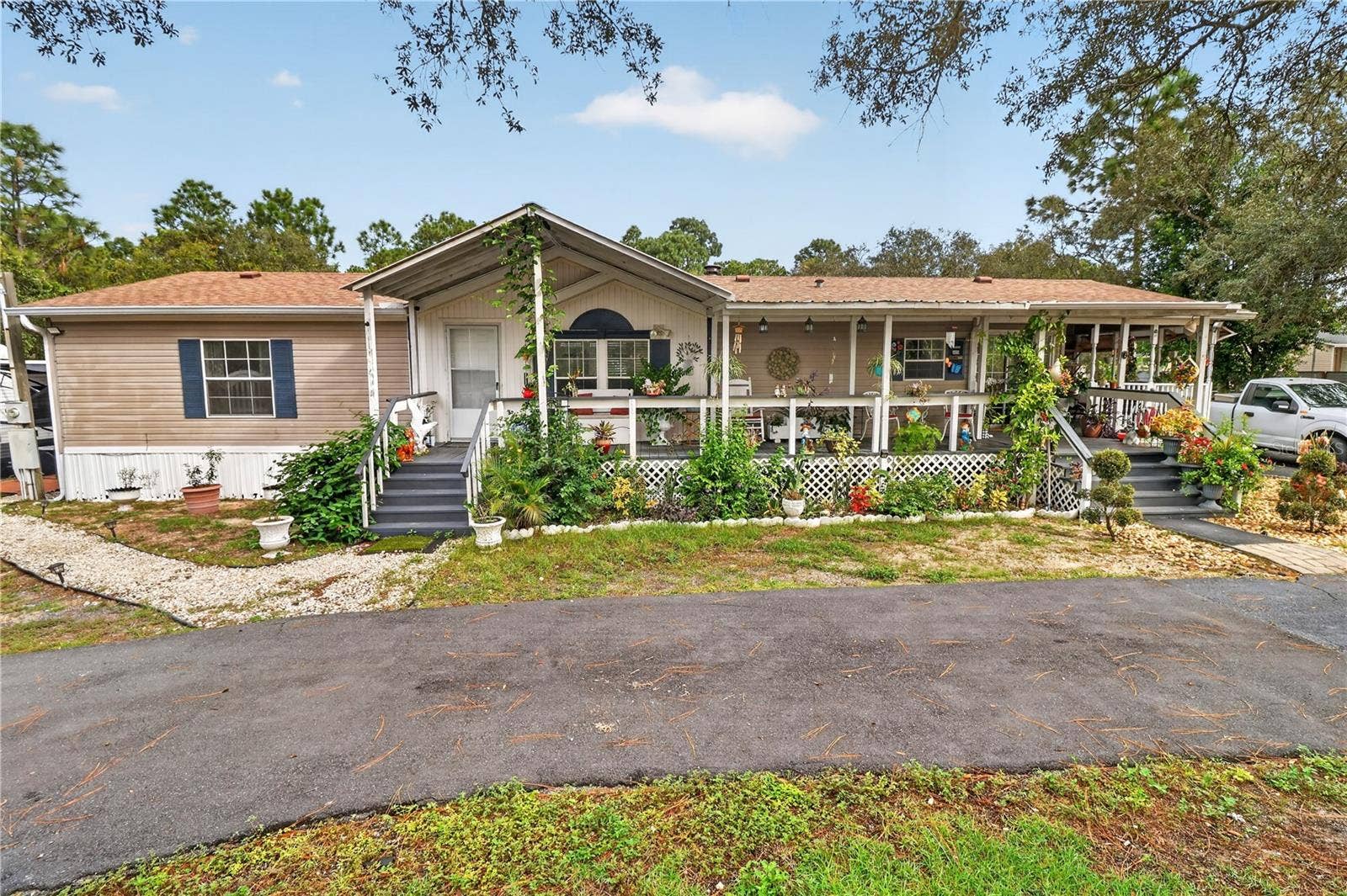 12627 BEAGLE ROAD, Hudson, FL 34667 12627 BEAGLE ROAD, Hudson, FL 34667